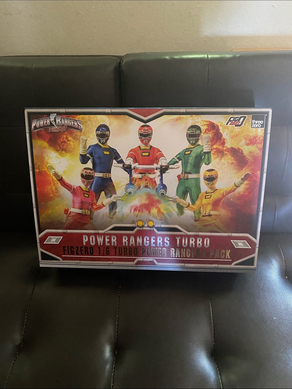 Power Ranger Turbo Tin Lunchbox with Red Blue Green Yellow Rangers